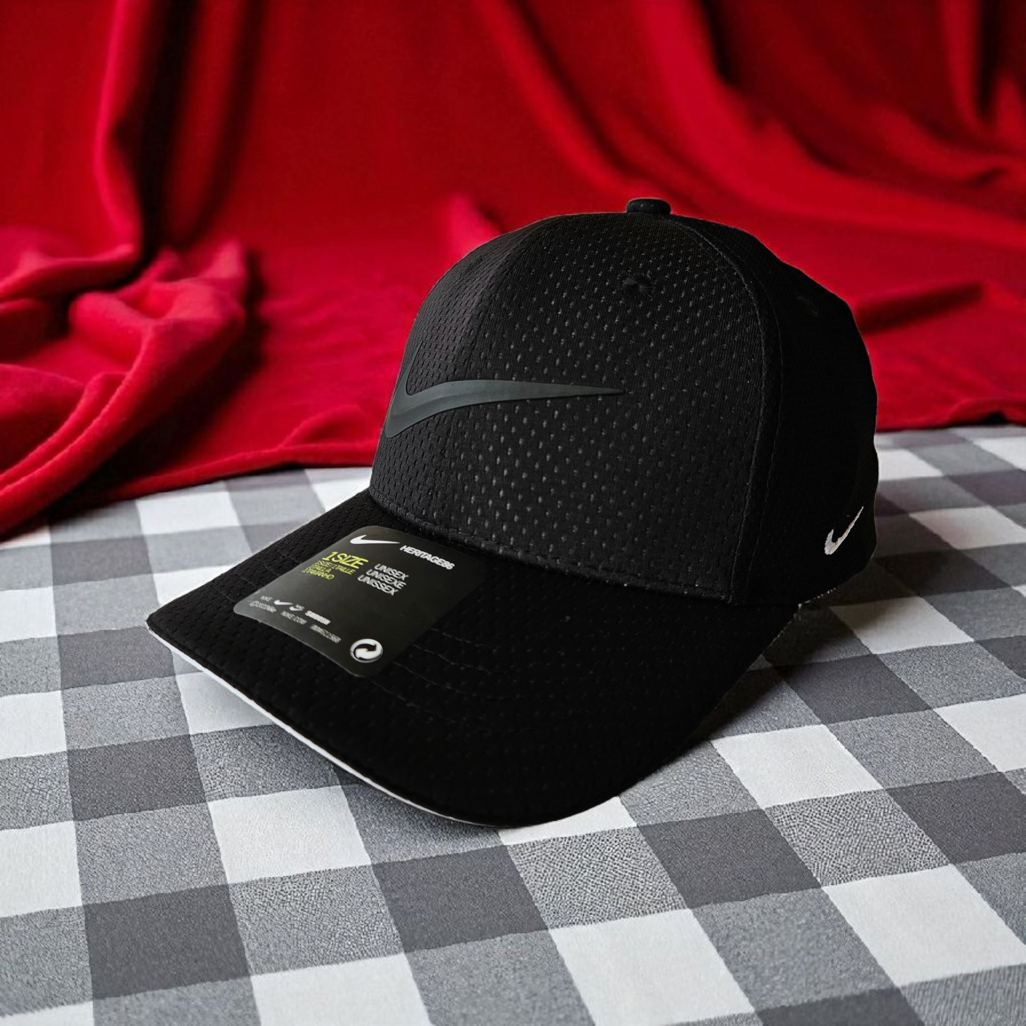 Casquette Nike noir perforé